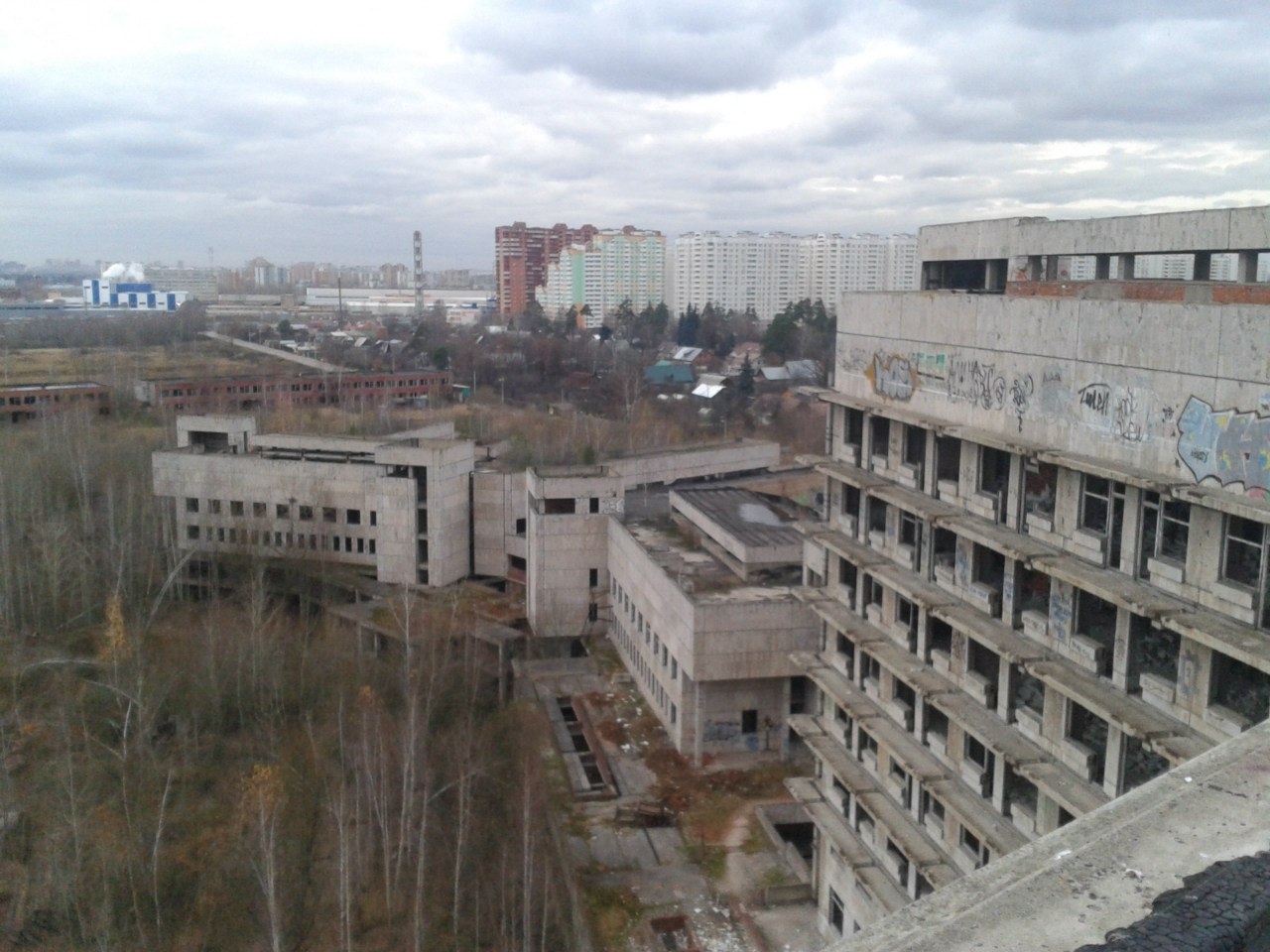 Поездка в недостроенный госпиталь КГБ